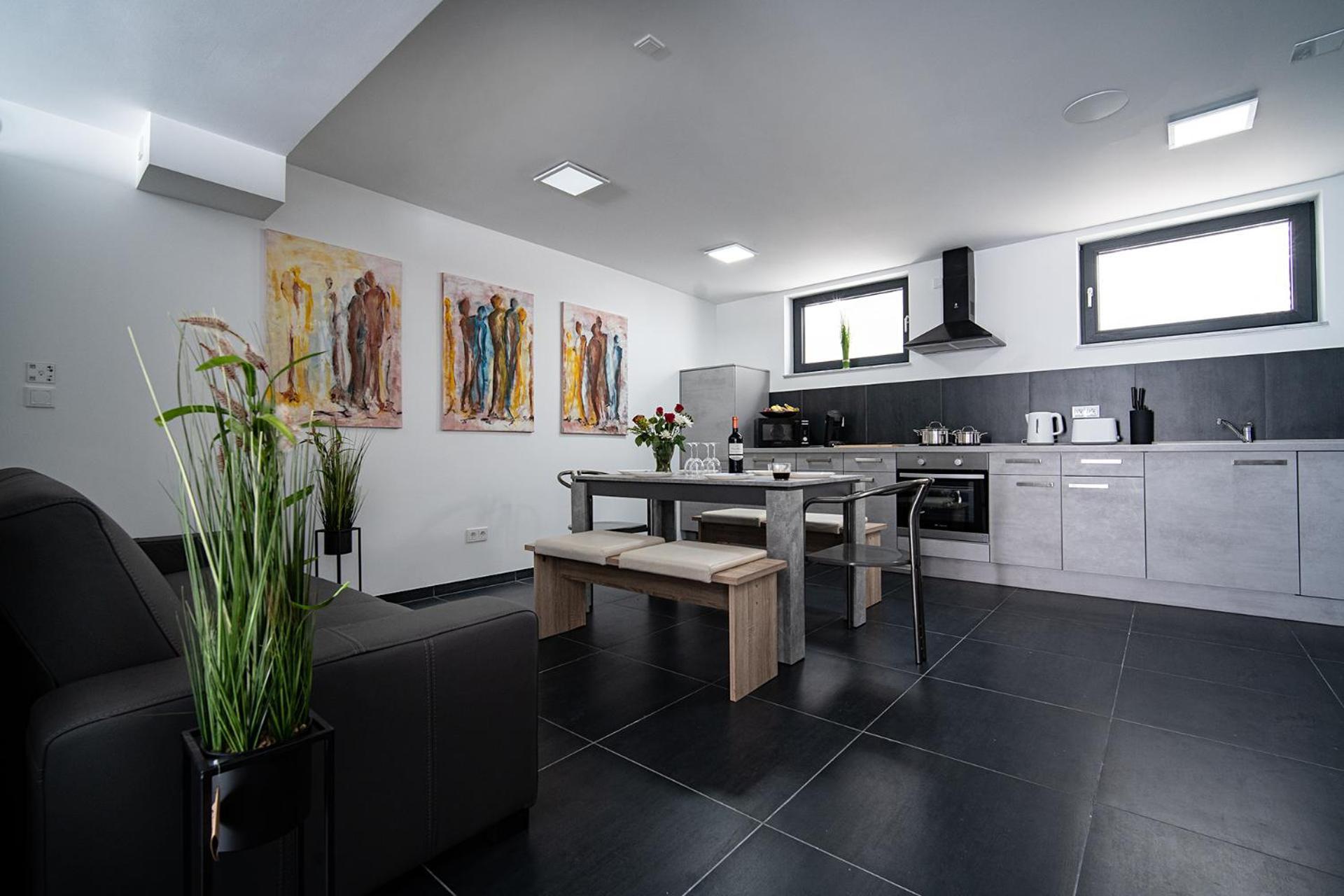 Blauer Stein Apartments Wh6 พุลไฮม์ ภายนอก รูปภาพ