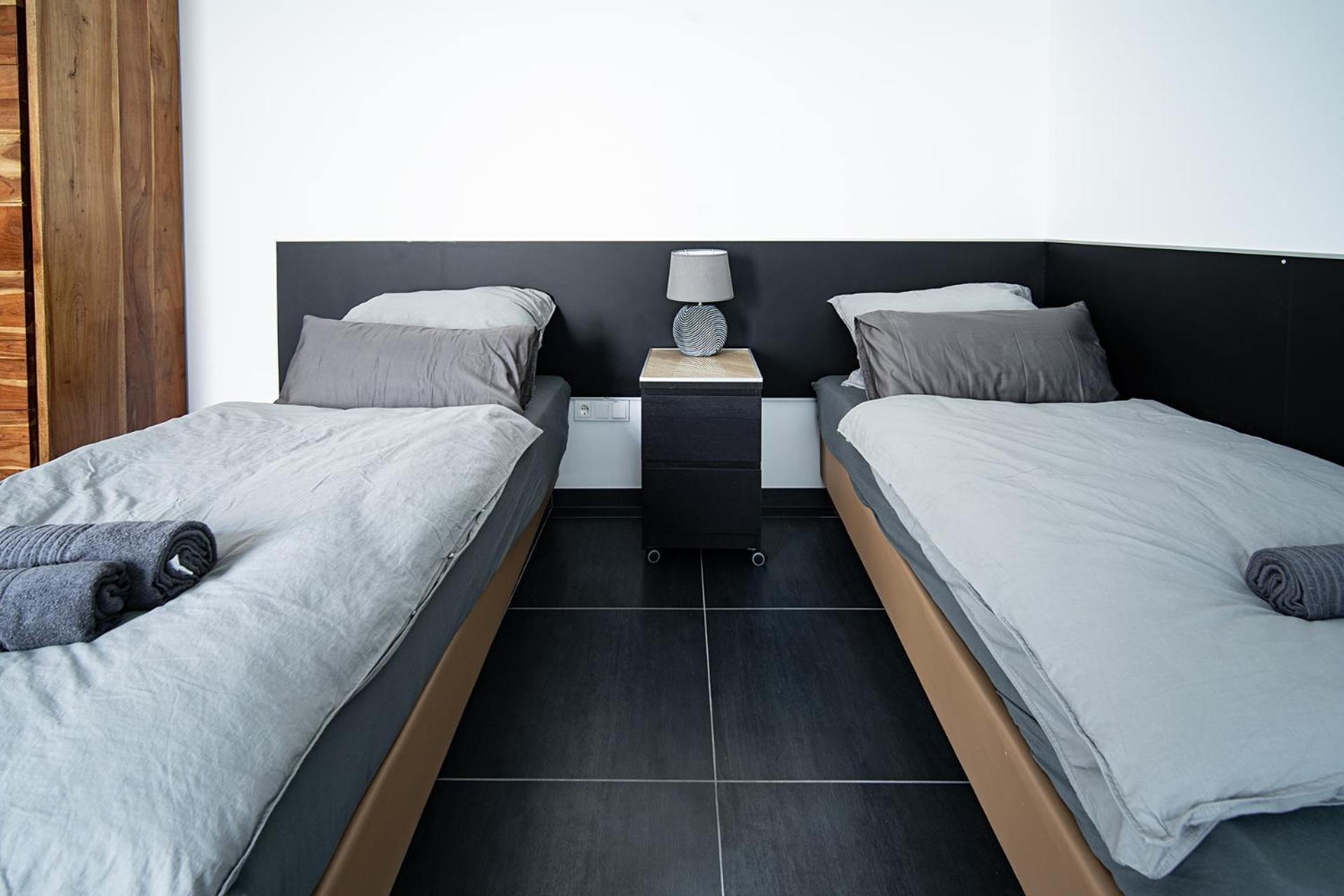 Blauer Stein Apartments Wh6 พุลไฮม์ ภายนอก รูปภาพ